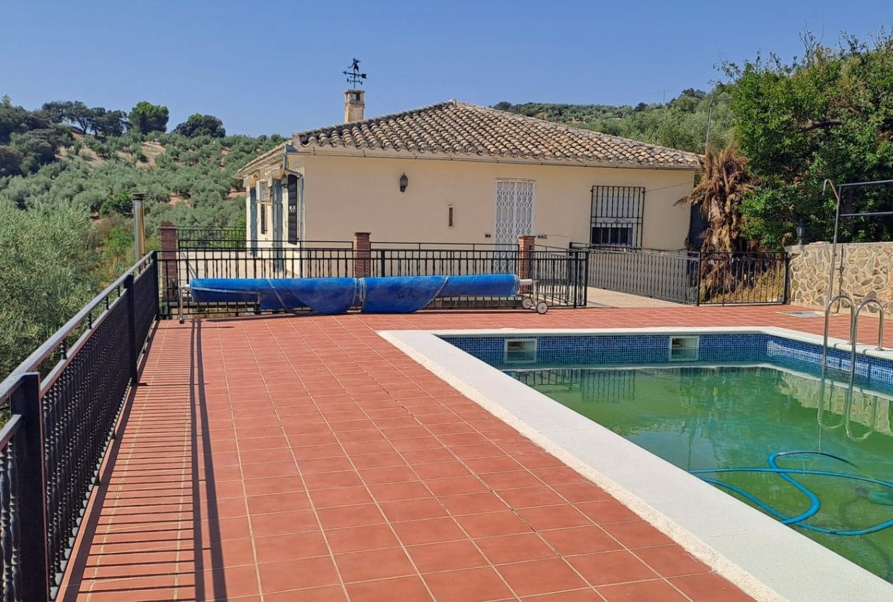 5 soveværelse Finca/Landehus til salg i Iznajar med swimmingpool - € 339.950 (Ref: 9191781)