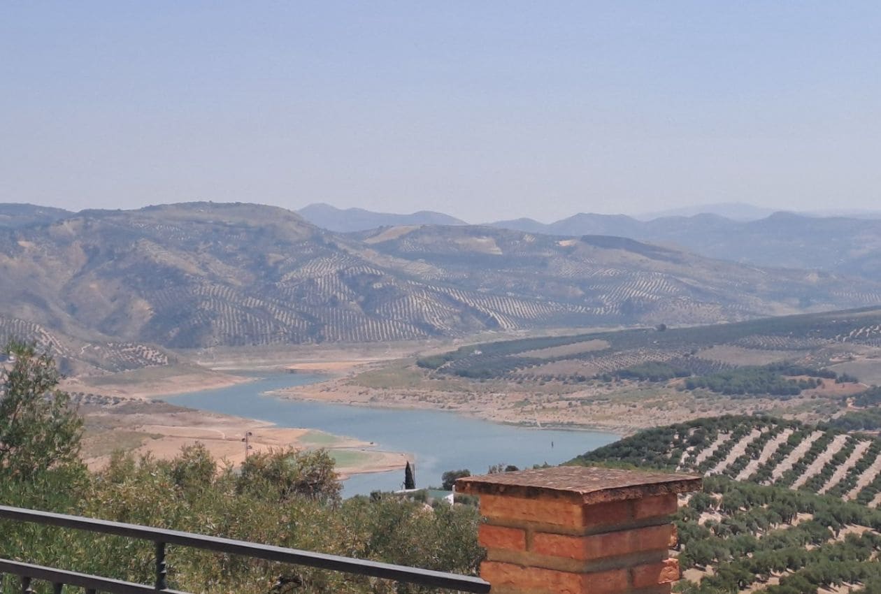 5 soveværelse Finca/Landehus til salg i Iznajar med swimmingpool - € 339.950 (Ref: 9191781)