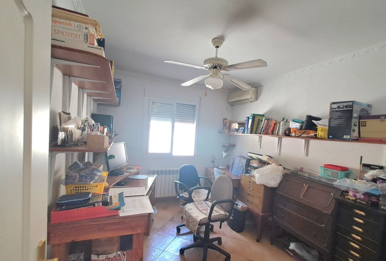 5 soveværelse Finca/Landehus til salg i Iznajar med swimmingpool - € 339.950 (Ref: 9191781)