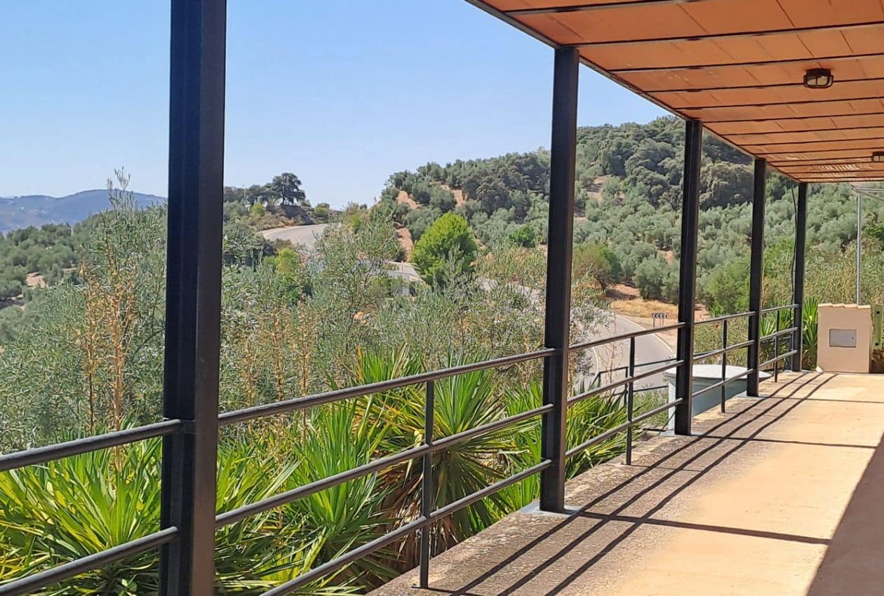 5 soveværelse Finca/Landehus til salg i Iznajar med swimmingpool - € 339.950 (Ref: 9191781)