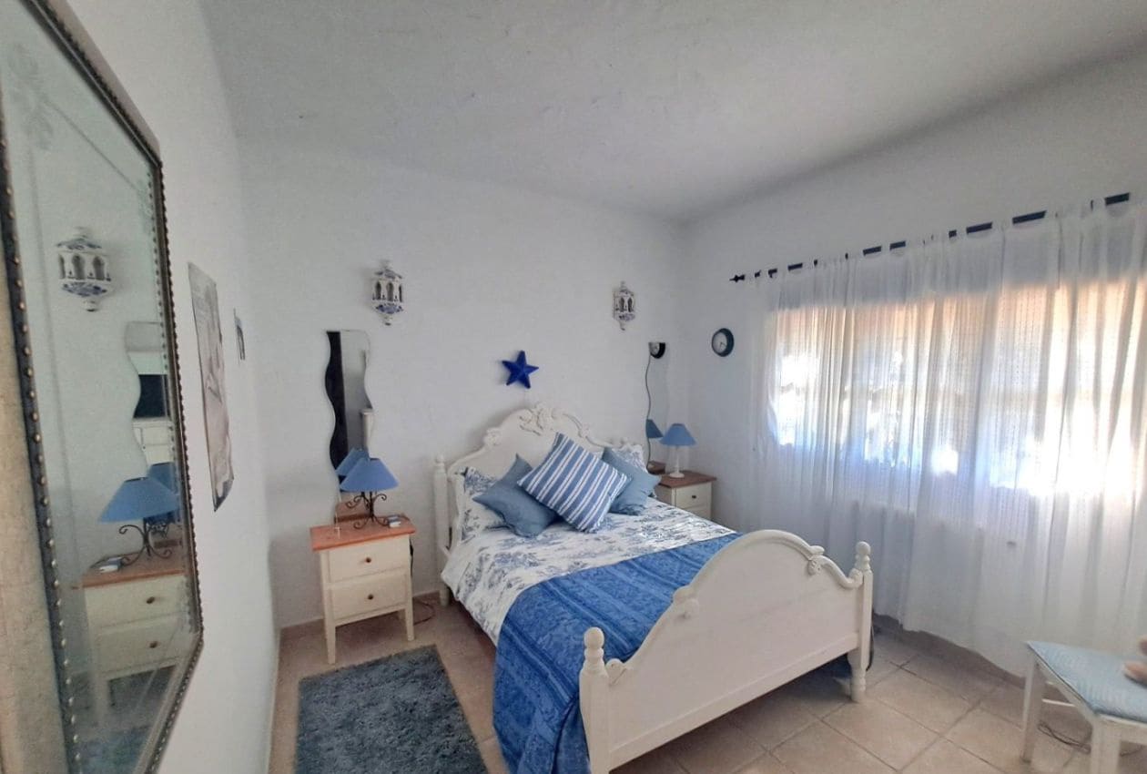 7 soveværelse Finca/Landehus til salg i Iznajar med swimmingpool - € 825.000 (Ref: 9193231)