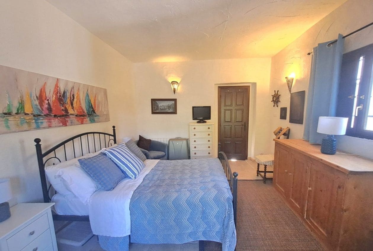 7 soveværelse Finca/Landehus til salg i Iznajar med swimmingpool - € 825.000 (Ref: 9193231)