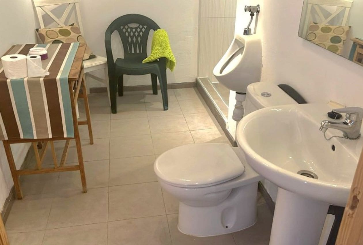 7 soveværelse Finca/Landehus til salg i Iznajar med swimmingpool - € 825.000 (Ref: 9193231)