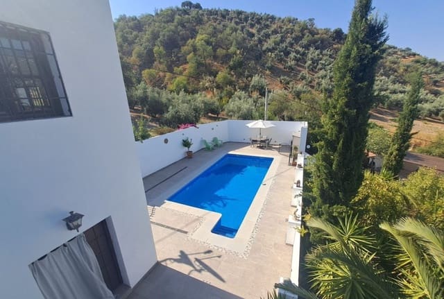 7 soveværelse Finca/Landehus til salg i Iznájar med swimmingpool - € 825.000 (Ref: 9193231)