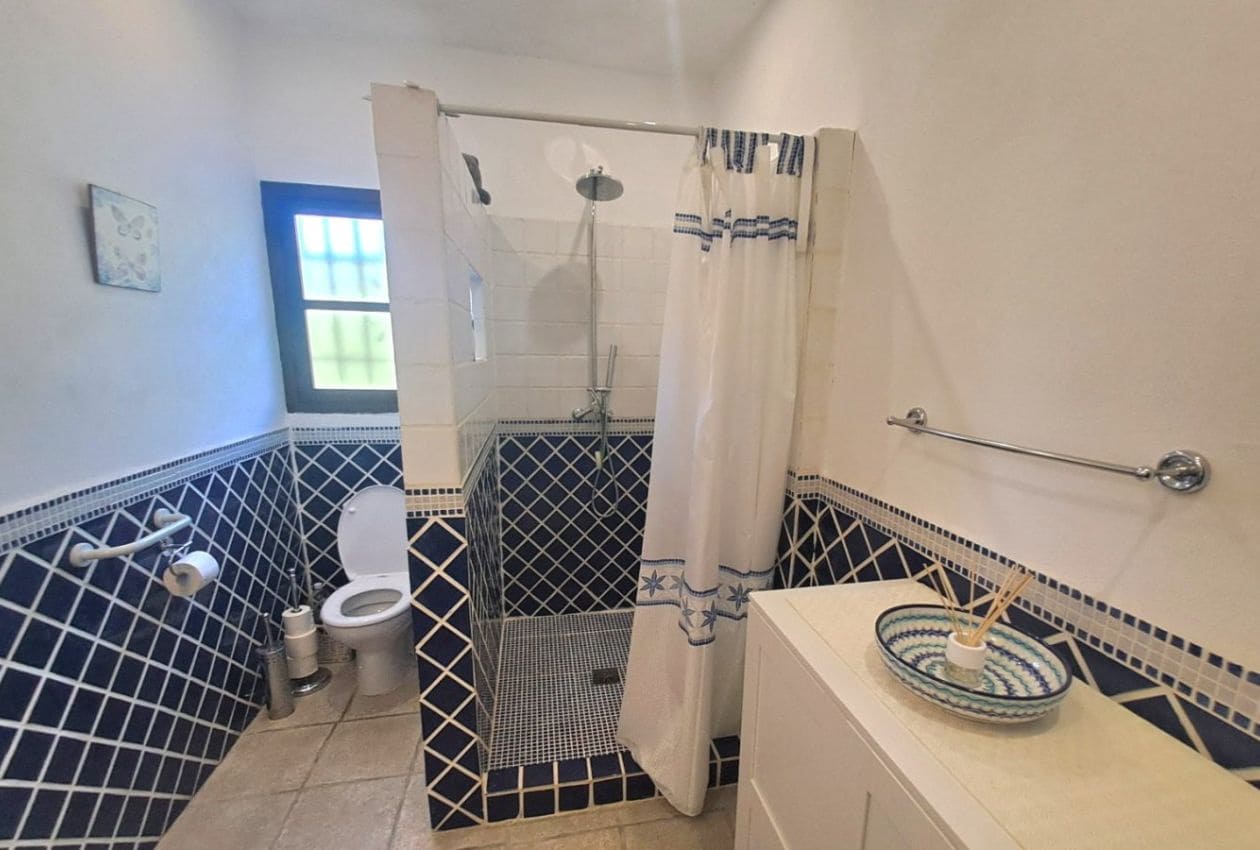 7 soveværelse Finca/Landehus til salg i Iznajar med swimmingpool - € 825.000 (Ref: 9193231)