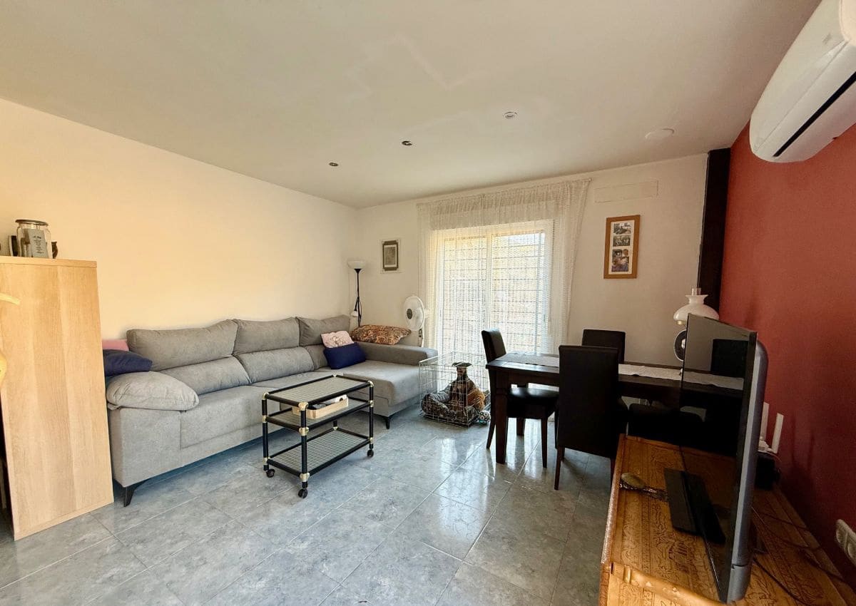 3 soveværelse Lejlighed til salg i Macael - € 85.000 (Ref: 9215982)