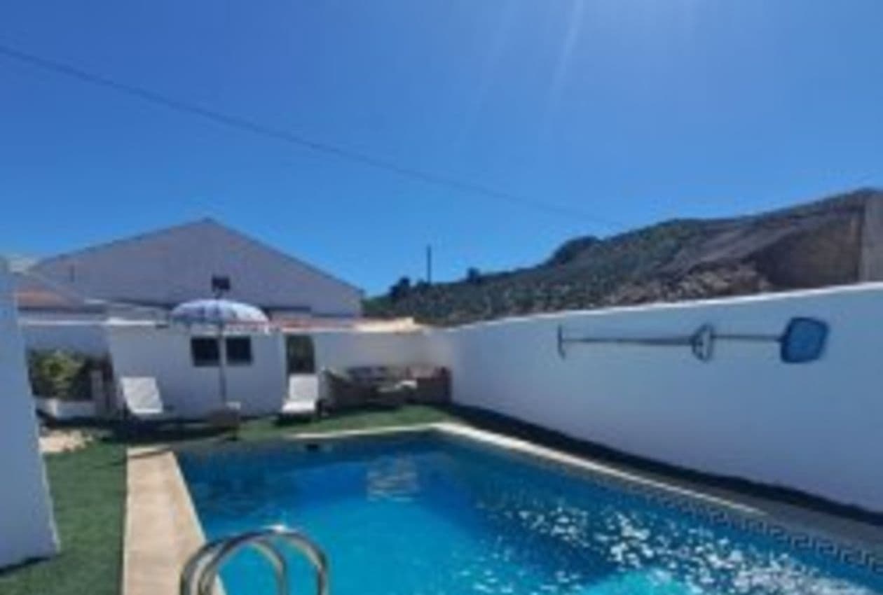 7 soveværelse Finca/Landehus til salg i Alcala la Real med swimmingpool - € 320.000 (Ref: 9254326)