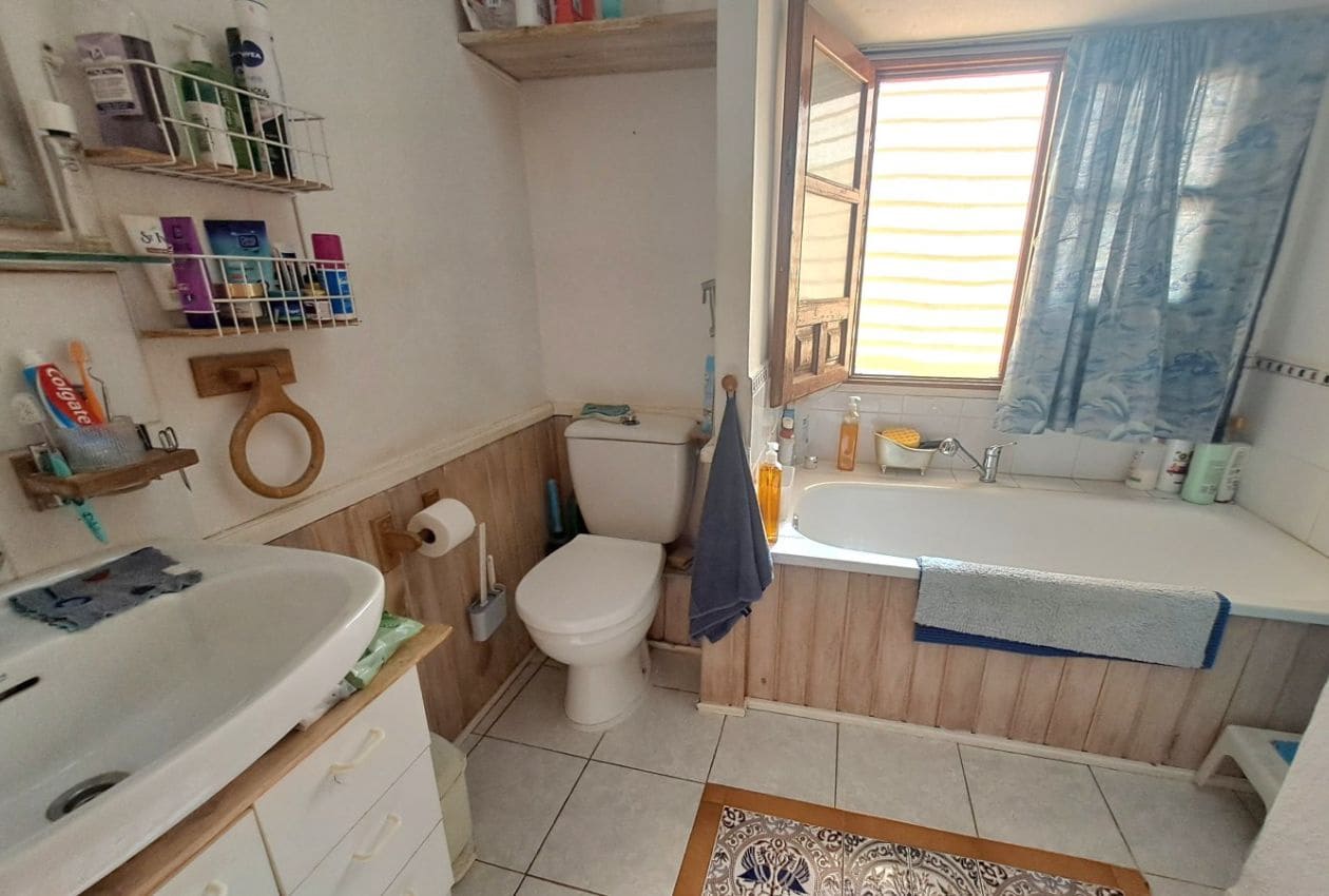 5 soveværelse Byhus til salg i Corcoya - € 110.000 (Ref: 9301810)