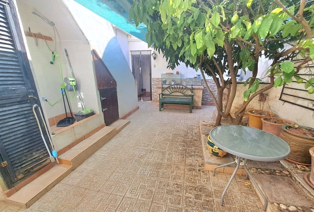 5 soveværelse Byhus til salg i Corcoya - € 110.000 (Ref: 9301810)