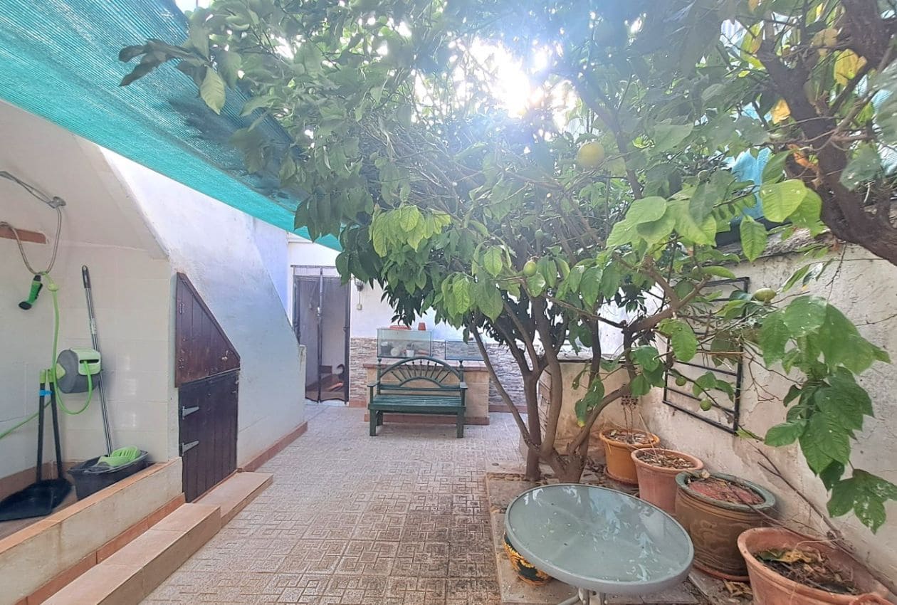 5 soveværelse Byhus til salg i Corcoya - € 110.000 (Ref: 9301810)