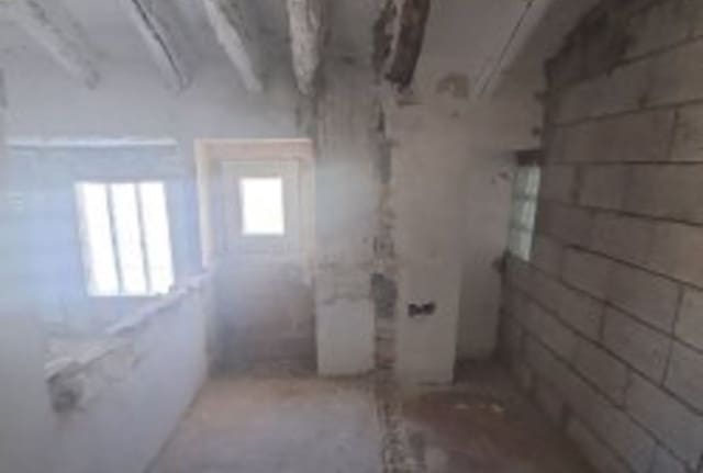 5 soverom Hus til salgs i Ventas del Carrizal, Castillo de Locubín - € 38 000 (Ref: 9344181)