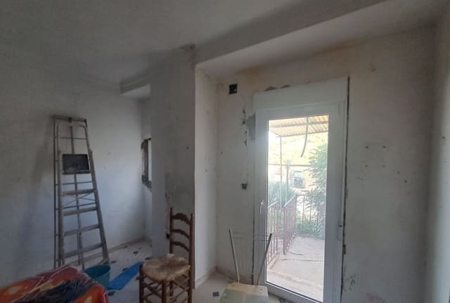 5 soverom Hus til salgs i Ventas del Carrizal, Castillo de Locubín - € 38 000 (Ref: 9344181)