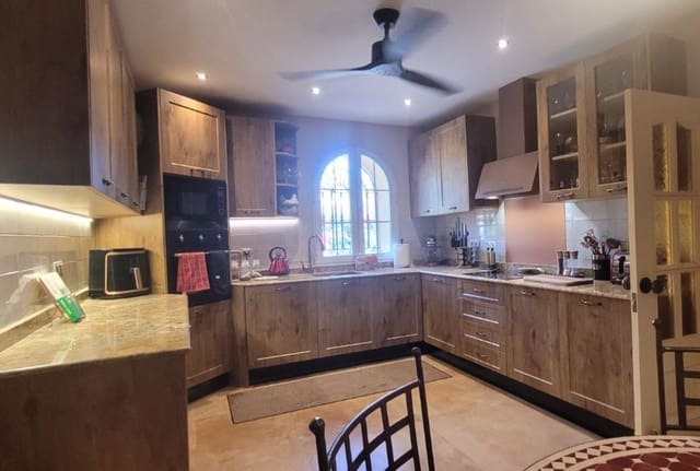 3 soveværelse Finca/Landehus til salg i Vera - € 199.950 (Ref: 9354245)