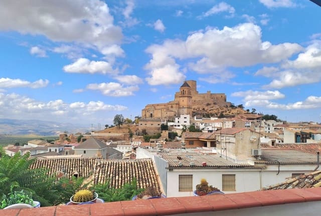 3 soveværelse Byhus til salg i Alcaudete - € 84.000 (Ref: 9363239)