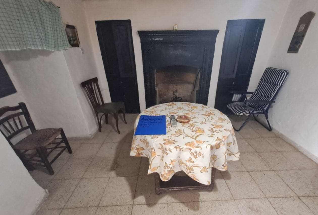 3 soverom Hus til salgs i Alcaudete - € 44 000 (Ref: 9380096)