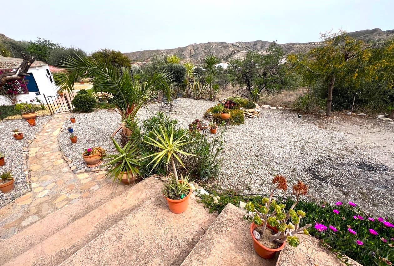 5 bedroom Finca/Country House for sale in Cantoria - € 145,000 (Ref: 9400073)