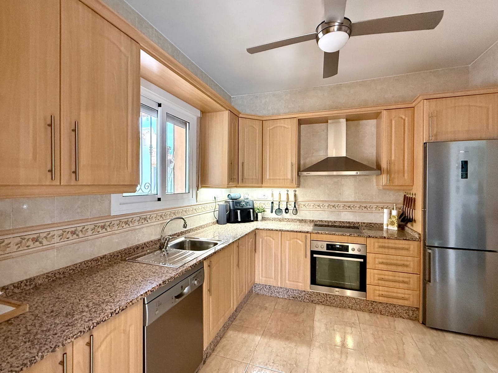 3 sovrum Villa till salu i Arboleas med pool - 325 000 € (Ref: 9402672)