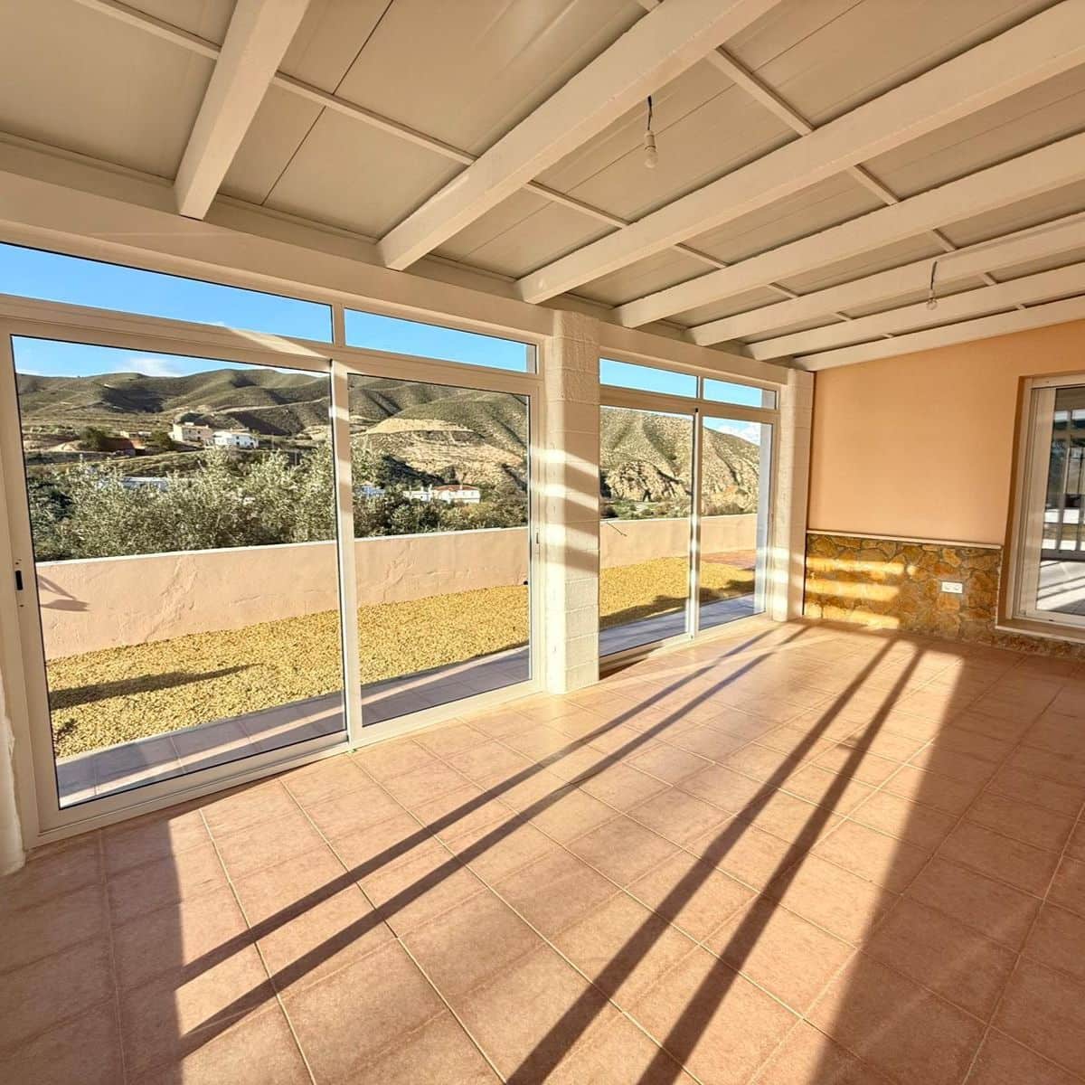 3 makuuhuone Huvila myytävänä paikassa Arboleas mukana uima-altaan - 255 000 € (Ref: 9451081)