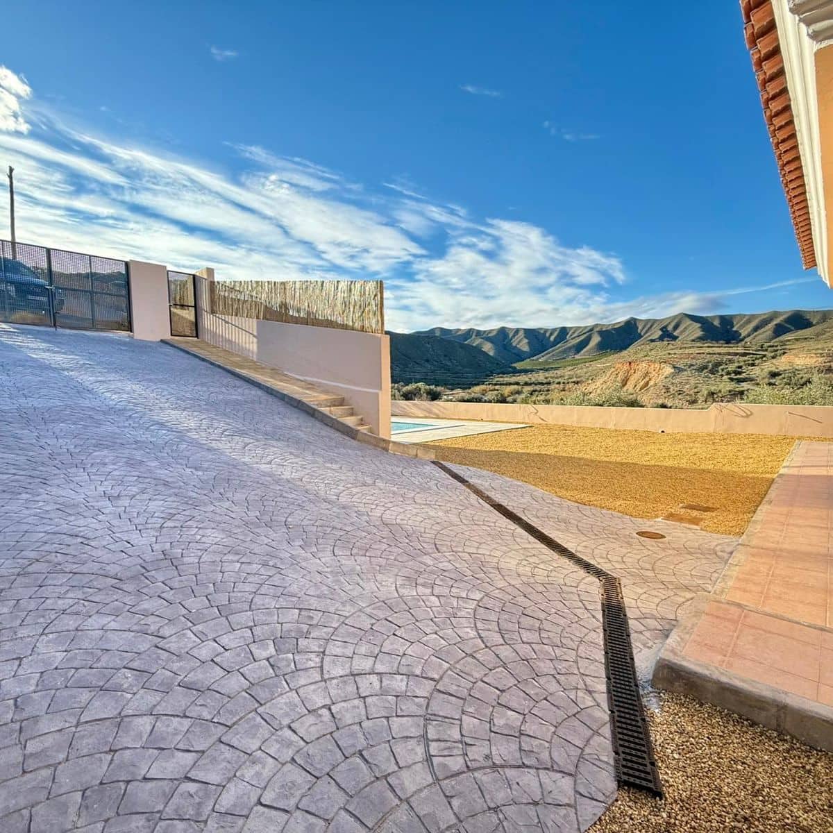 3 makuuhuone Huvila myytävänä paikassa Arboleas mukana uima-altaan - 255 000 € (Ref: 9451081)