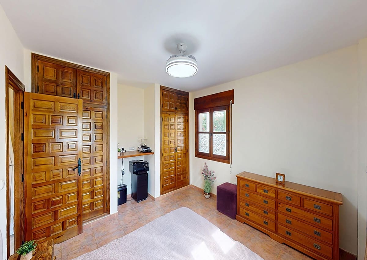 3 quarto Moradia para venda em La Alfoquia com piscina - 375 000 € (Ref: 9451523)