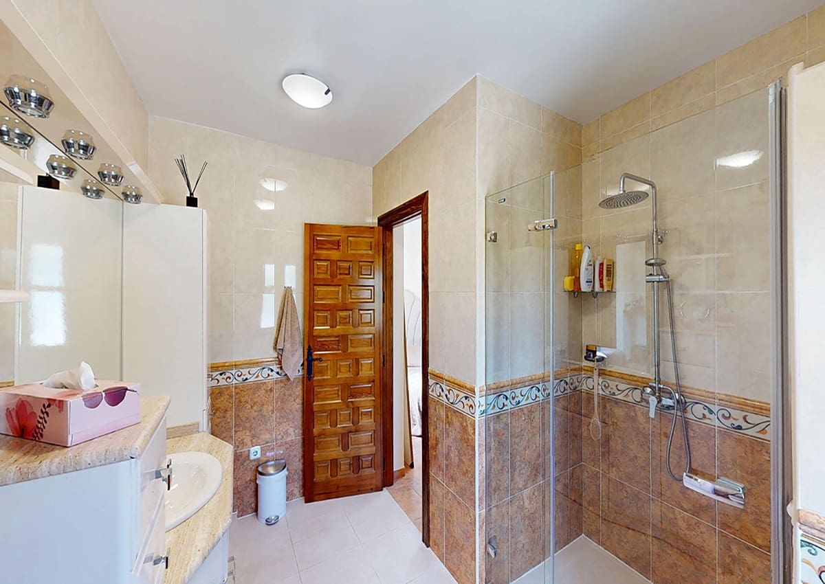 3 quarto Moradia para venda em La Alfoquia com piscina - 375 000 € (Ref: 9451523)