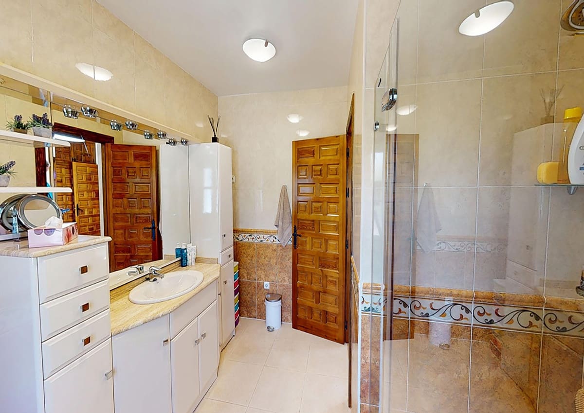 3 quarto Moradia para venda em La Alfoquia com piscina - 375 000 € (Ref: 9451523)