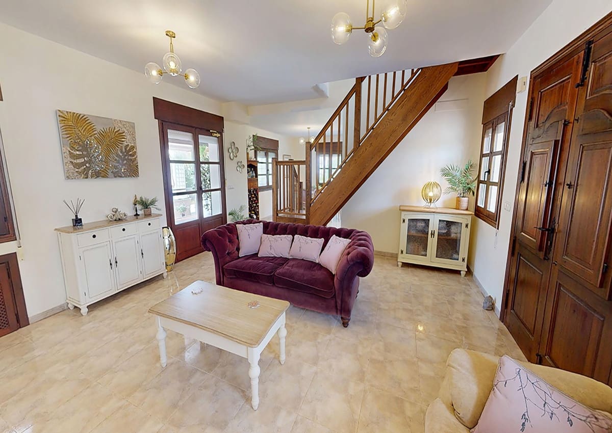 3 quarto Moradia para venda em La Alfoquia com piscina - 375 000 € (Ref: 9451523)