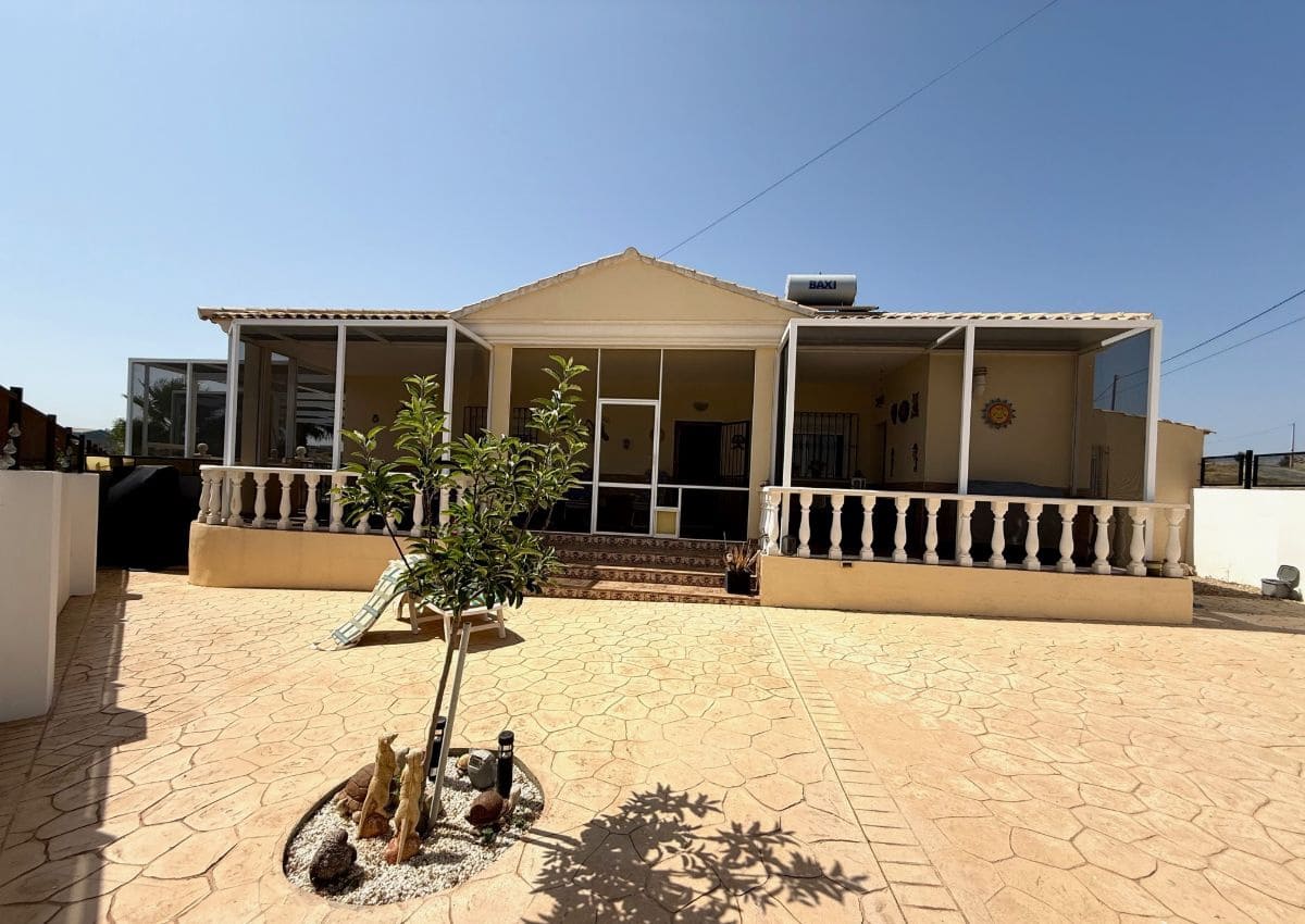 3 makuuhuone Huvila myytävänä paikassa Albox mukana uima-altaan - 265 000 € (Ref: 9467642)