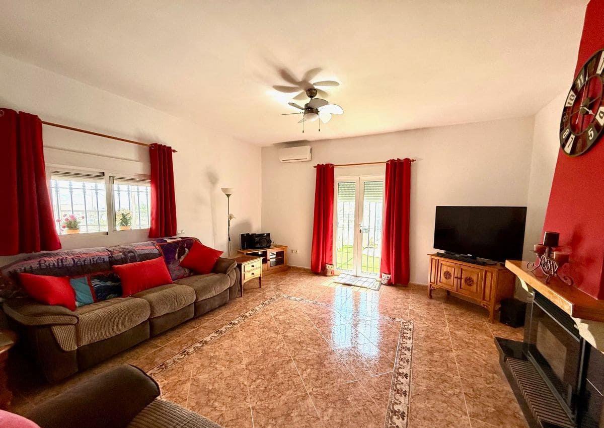 3 makuuhuone Huvila myytävänä paikassa Albox mukana uima-altaan - 265 000 € (Ref: 9467642)