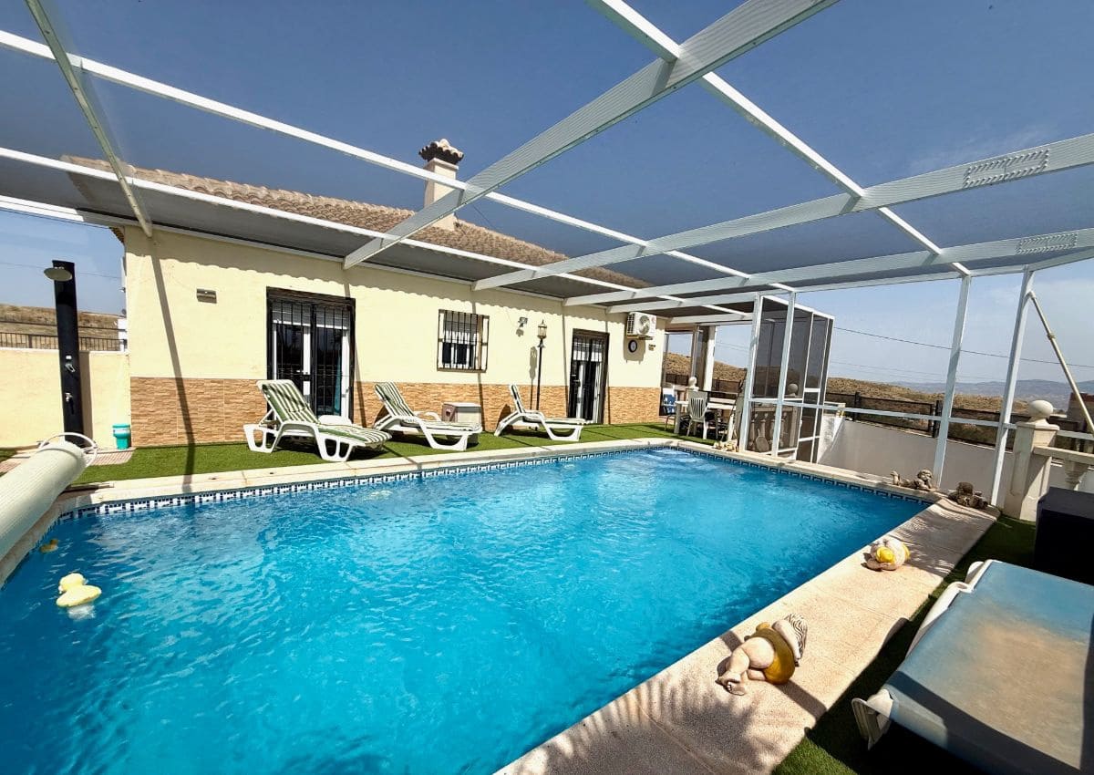 3 makuuhuone Huvila myytävänä paikassa Albox mukana uima-altaan - 265 000 € (Ref: 9467642)