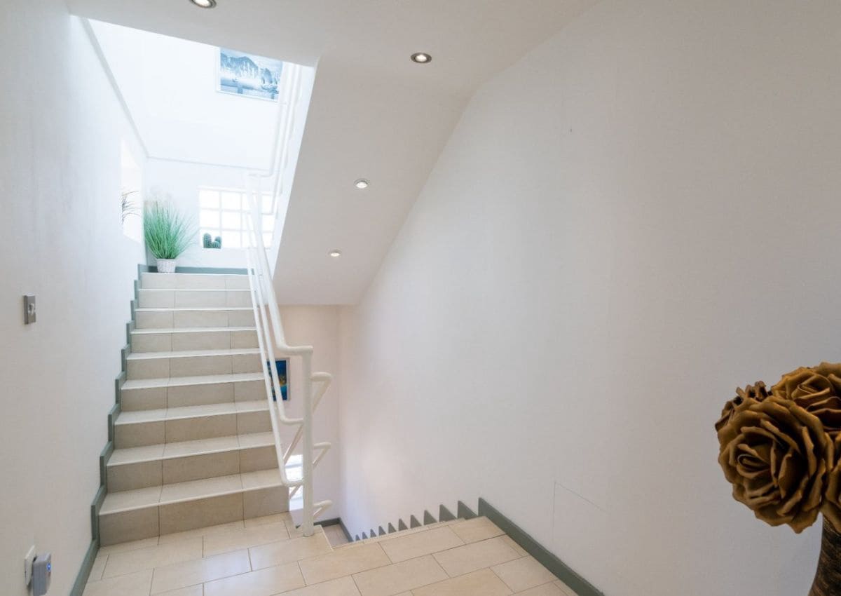 6 slaapkamer Finca/Landhuis te koop in Iznajar met zwembad - € 845.000 (Ref: 9523381)