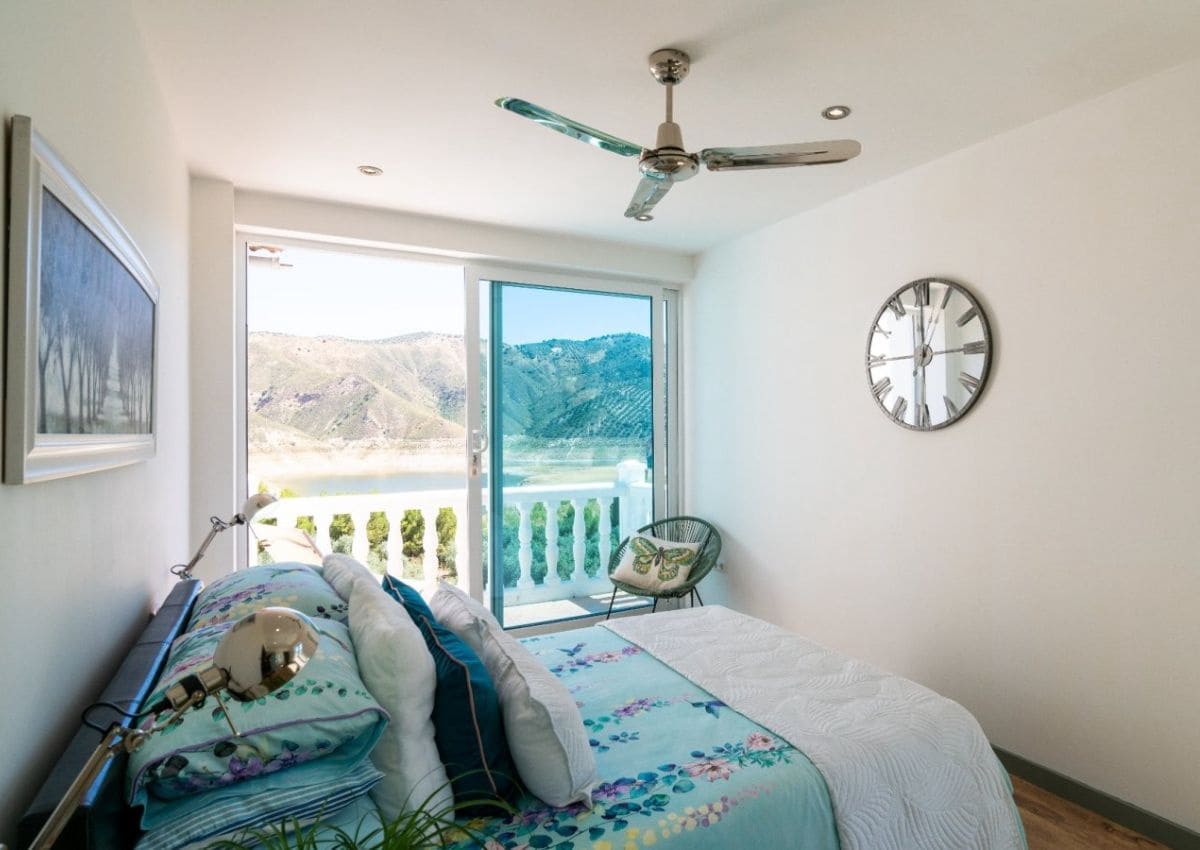 6 slaapkamer Finca/Landhuis te koop in Iznajar met zwembad - € 845.000 (Ref: 9523381)