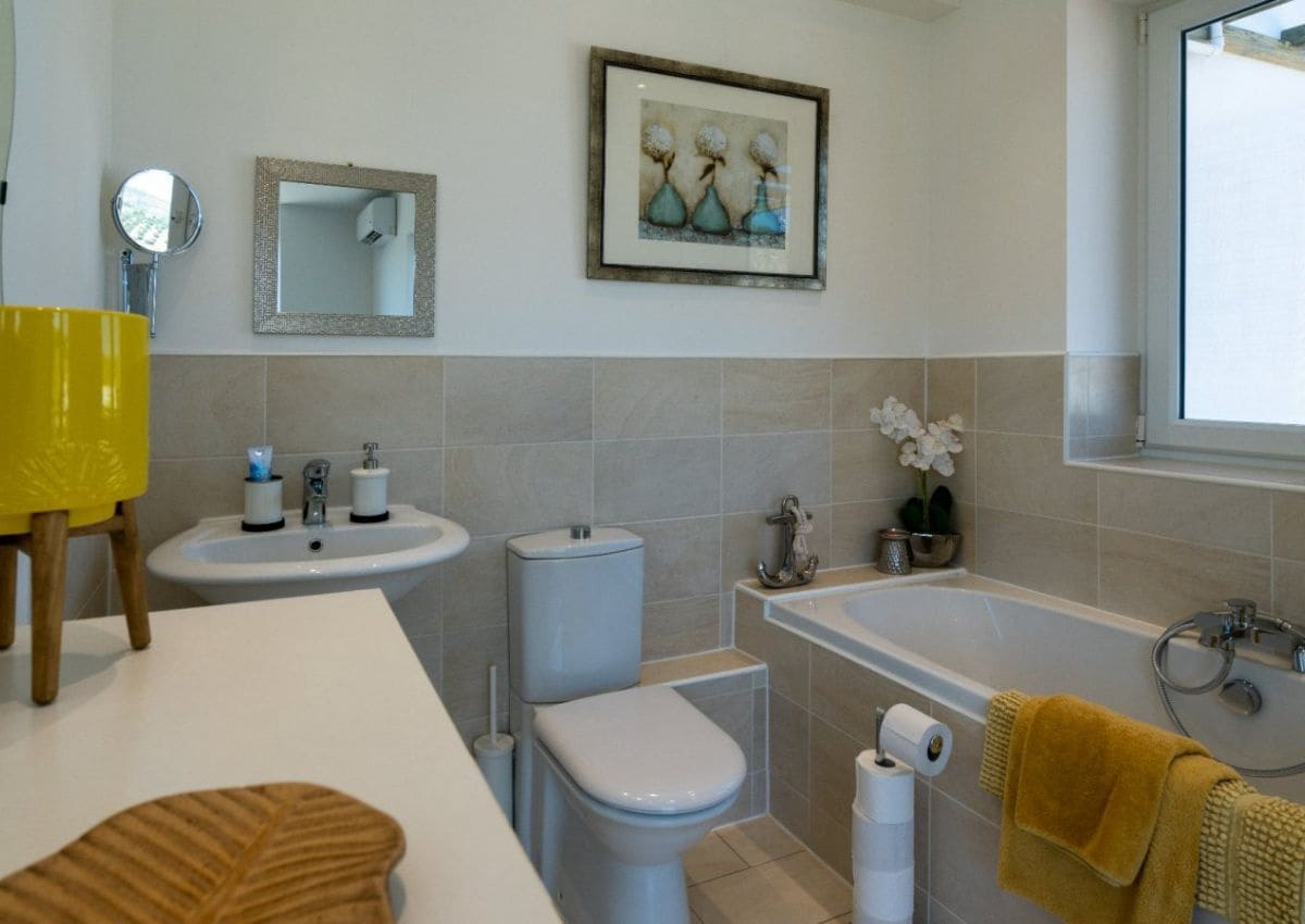 6 slaapkamer Finca/Landhuis te koop in Iznajar met zwembad - € 845.000 (Ref: 9523381)