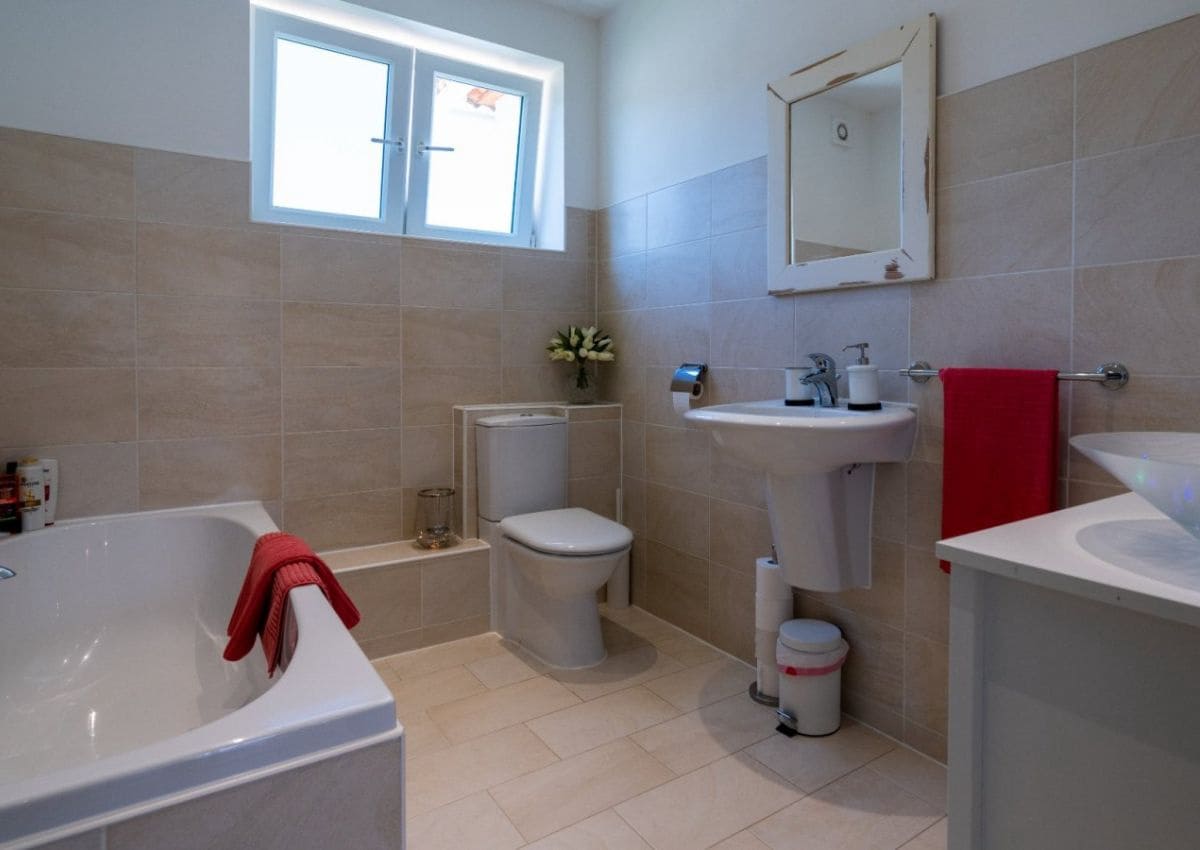 6 slaapkamer Finca/Landhuis te koop in Iznajar met zwembad - € 845.000 (Ref: 9523381)