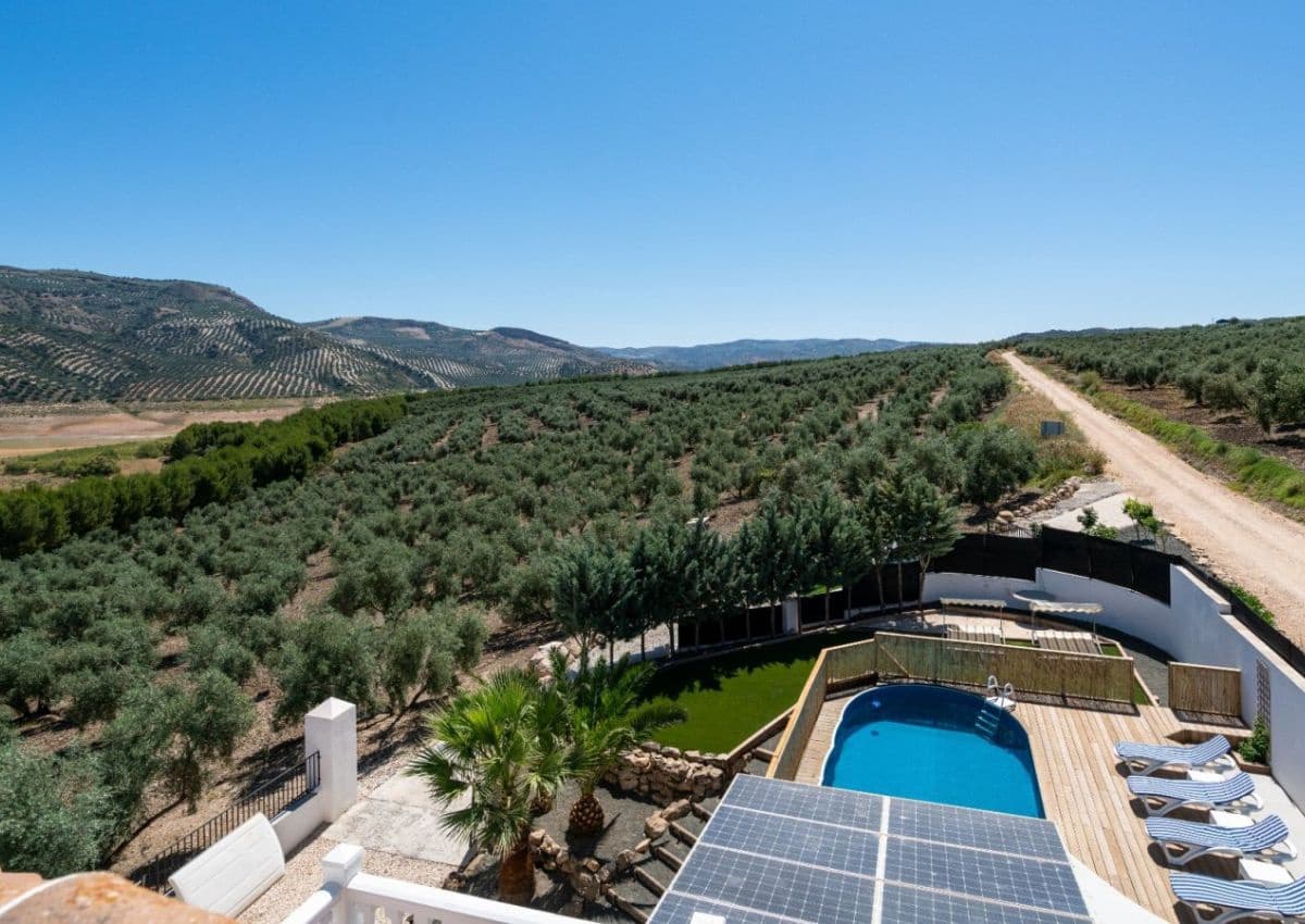 6 slaapkamer Finca/Landhuis te koop in Iznajar met zwembad - € 845.000 (Ref: 9523381)