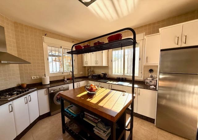 4 soveværelse Villa til salg i Arboleas med swimmingpool - € 300.000 (Ref: 9534831)