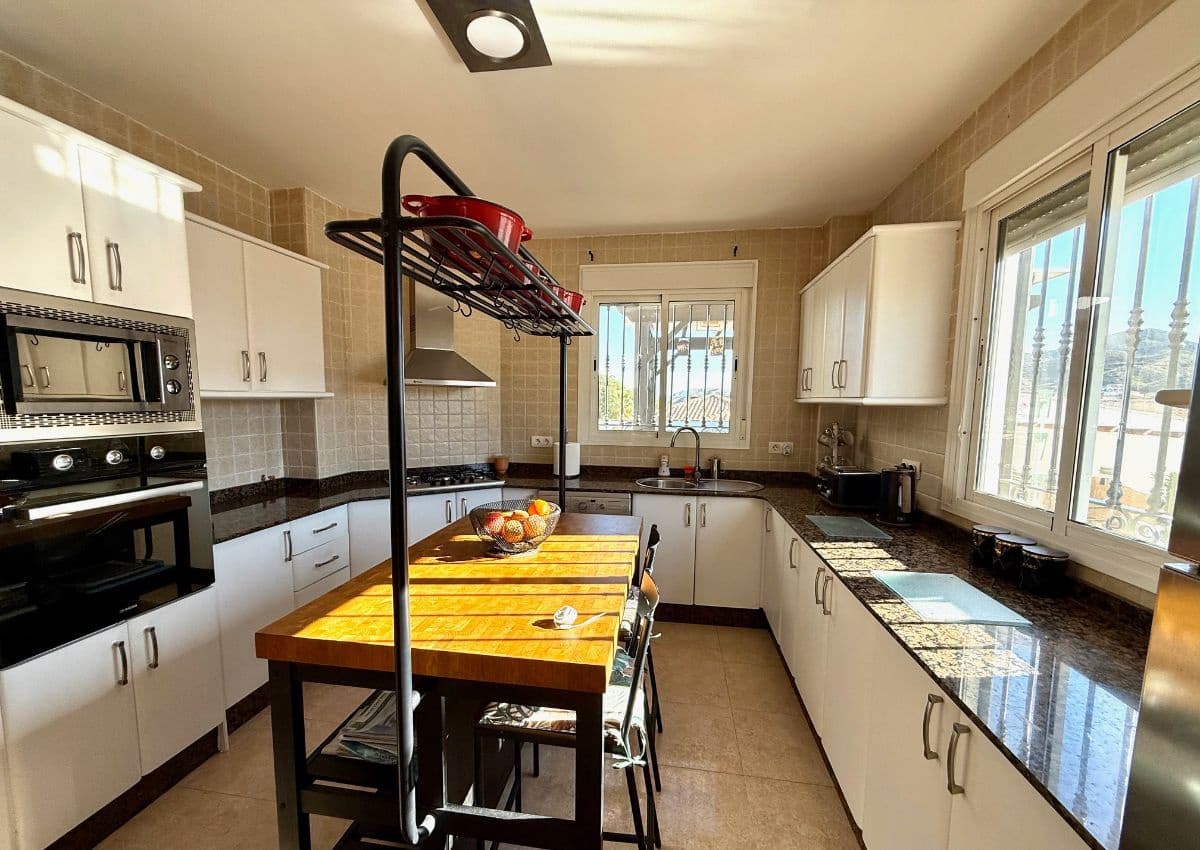 4 soveværelse Villa til salg i Arboleas med swimmingpool - € 300.000 (Ref: 9534831)