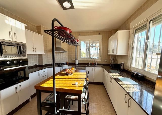 4 soveværelse Villa til salg i Arboleas med swimmingpool - € 300.000 (Ref: 9534831)