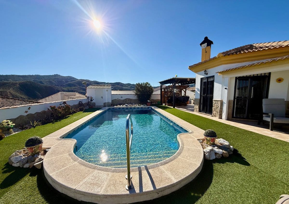 4 soveværelse Villa til salg i Arboleas med swimmingpool - € 300.000 (Ref: 9534831)