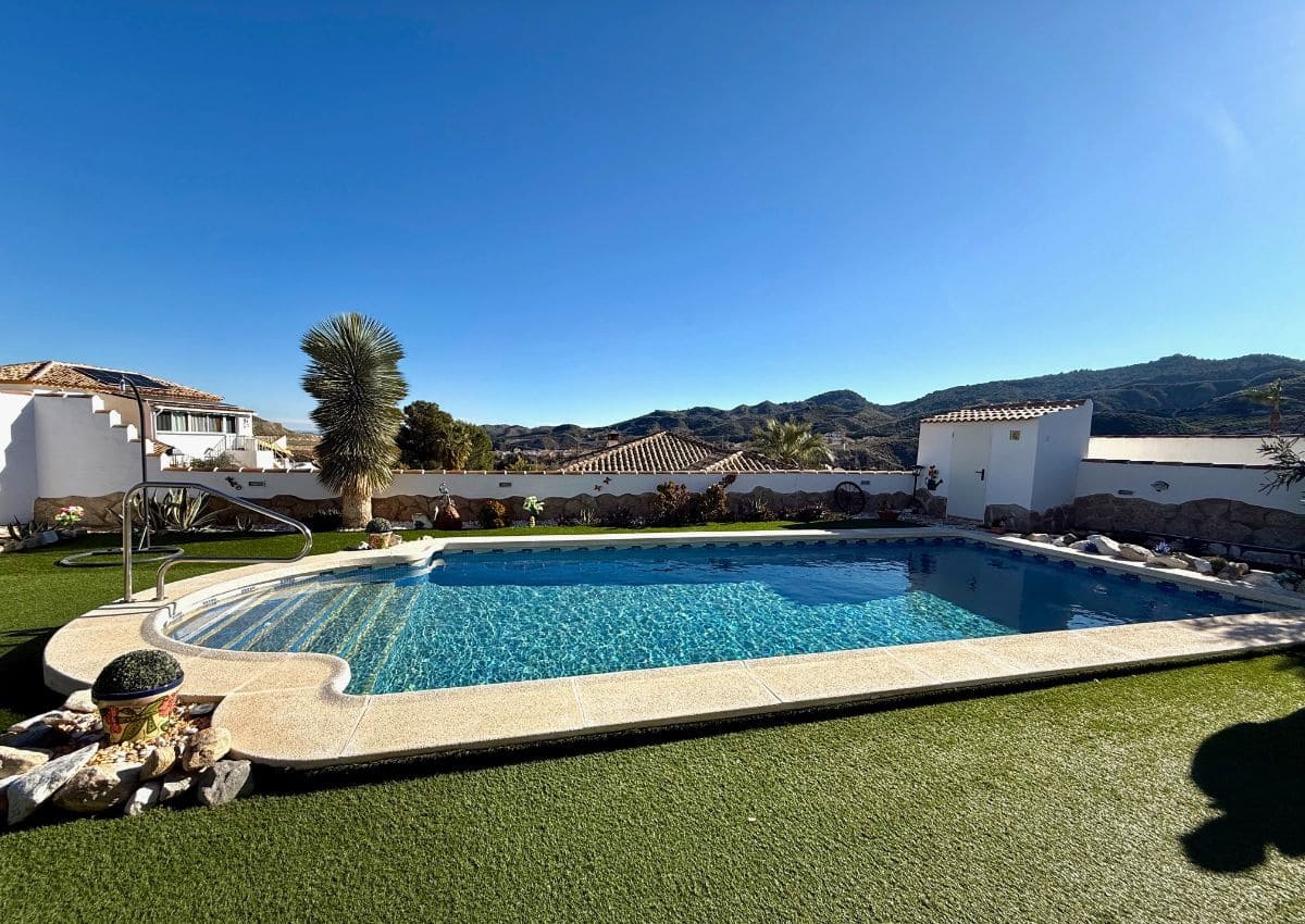 4 soveværelse Villa til salg i Arboleas med swimmingpool - € 300.000 (Ref: 9534831)