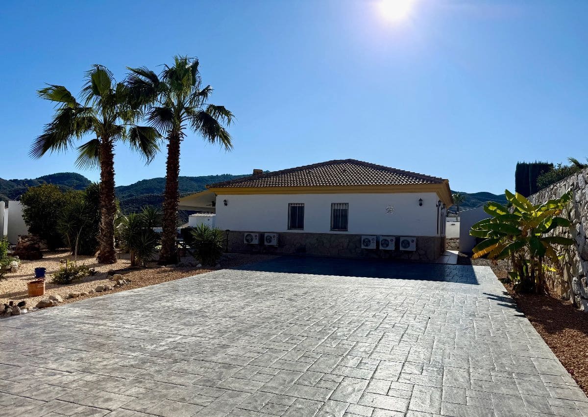 4 soveværelse Villa til salg i Arboleas med swimmingpool - € 300.000 (Ref: 9534831)