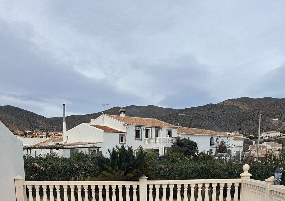 3 soveværelse Villa til salg i Arboleas med swimmingpool - € 195.000 (Ref: 9535276)