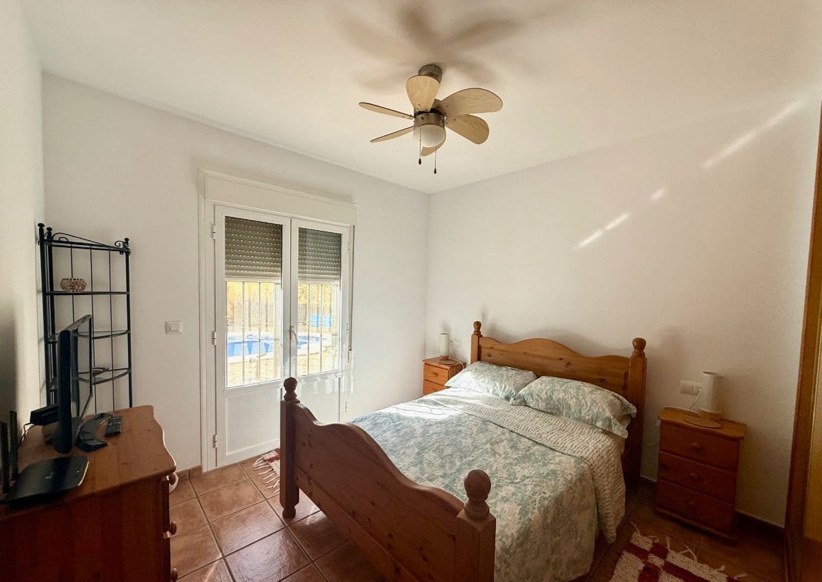 3 makuuhuone Huvila myytävänä paikassa Arboleas mukana uima-altaan - 269 000 € (Ref: 9554266)