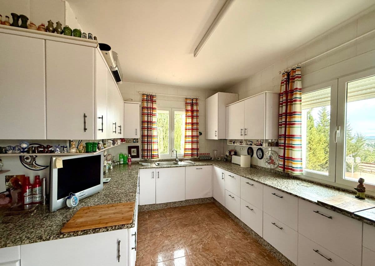 3 makuuhuone Huvila myytävänä paikassa Arboleas mukana uima-altaan - 350 000 € (Ref: 9603479)