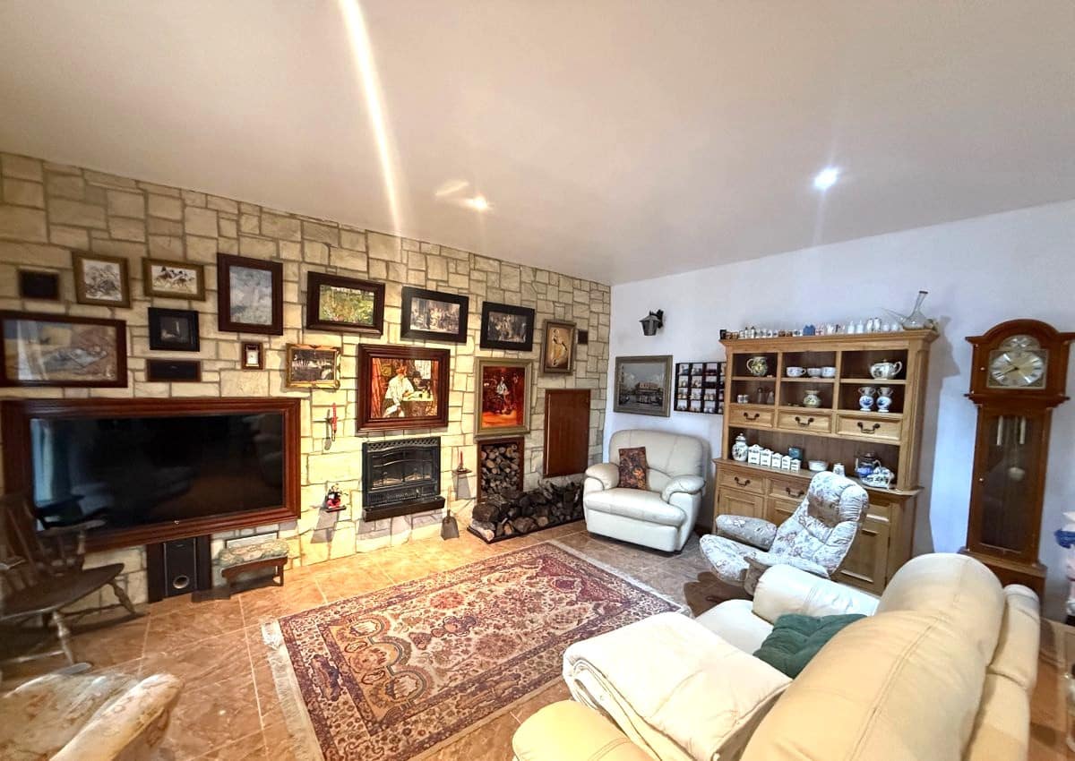 3 makuuhuone Huvila myytävänä paikassa Arboleas mukana uima-altaan - 350 000 € (Ref: 9603479)