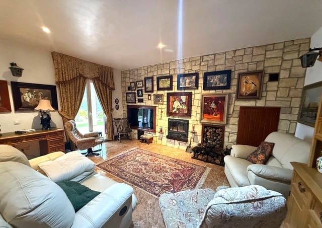 3 makuuhuone Huvila myytävänä paikassa Arboleas mukana uima-altaan - 350 000 € (Ref: 9603479)