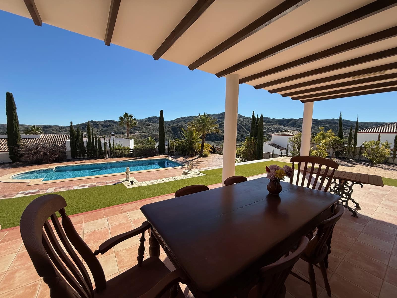 3 makuuhuone Huvila myytävänä paikassa Arboleas mukana uima-altaan - 350 000 € (Ref: 9603479)