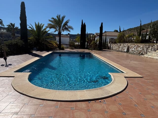 3 makuuhuone Huvila myytävänä paikassa Arboleas mukana uima-altaan - 350 000 € (Ref: 9603479)