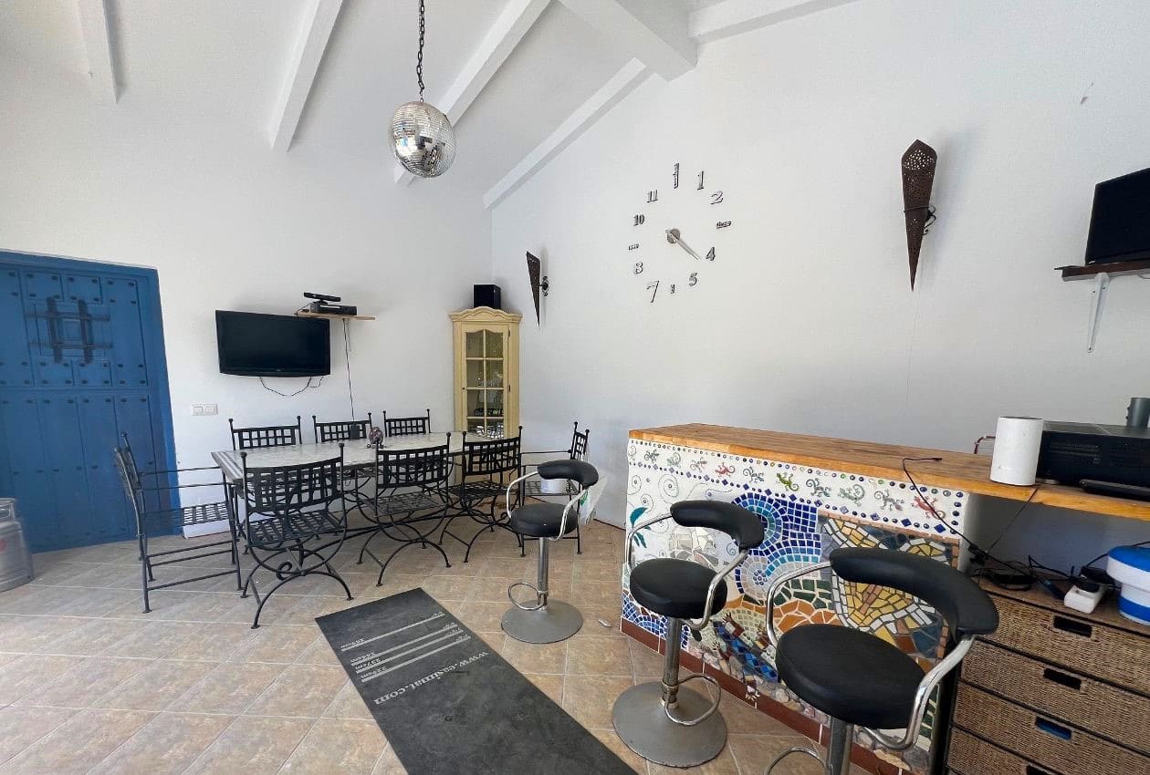 7 slaapkamer Finca/Landhuis te koop in Cantoria met zwembad - € 299.999 (Ref: 9641084)