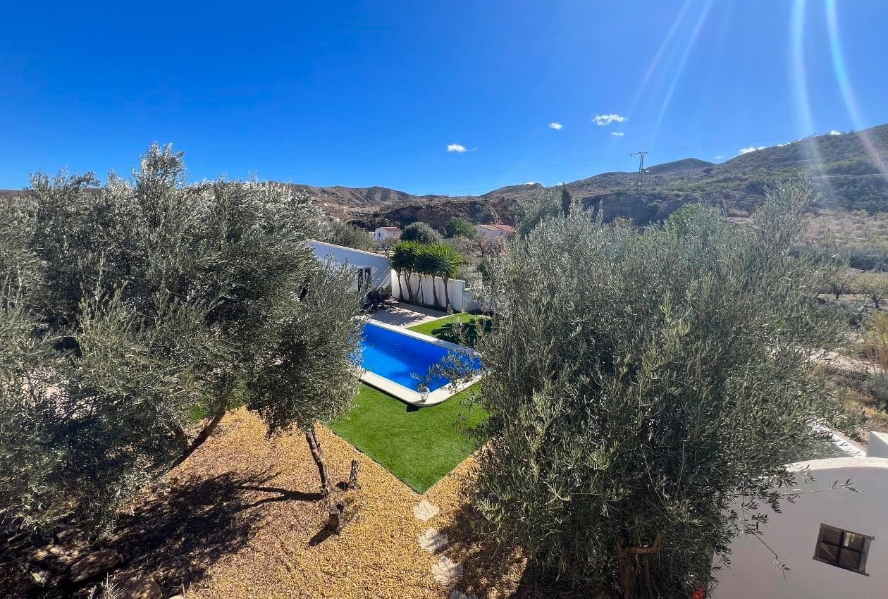 7 slaapkamer Finca/Landhuis te koop in Cantoria met zwembad - € 299.999 (Ref: 9641084)